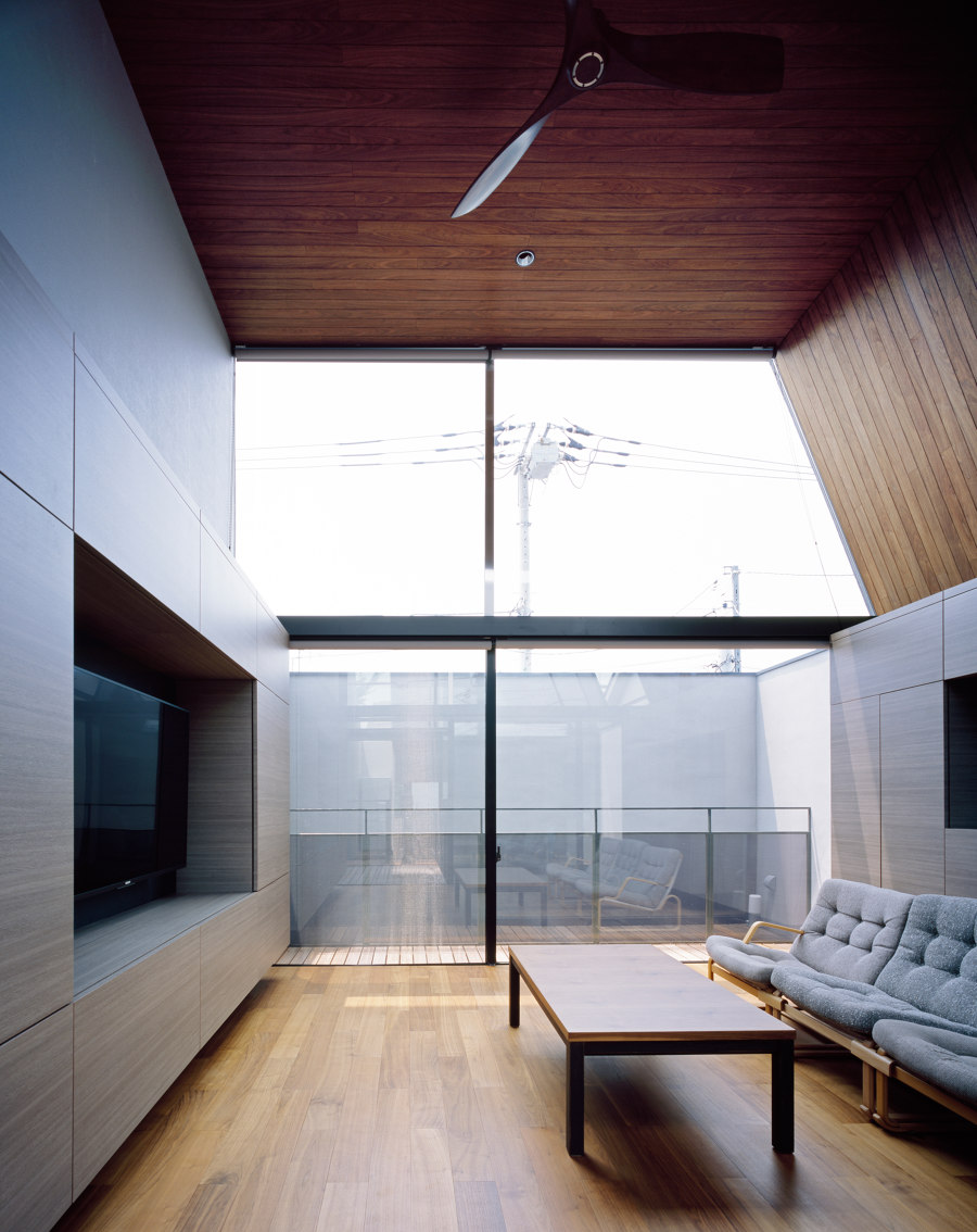 RHYTHM de APOLLO Architects & Associates | Maisons de deux appartements