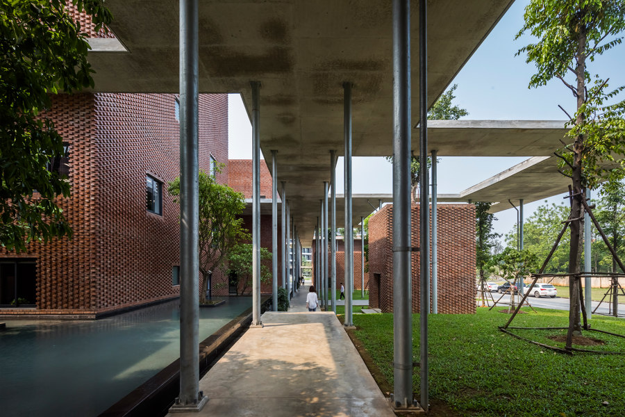Viettel Academy Educational Centre de Vo Trong Nghia Architects | Universidades