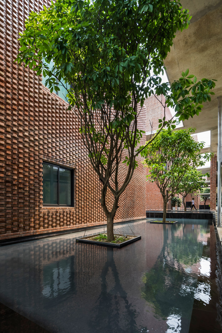 Viettel Academy Educational Centre de Vo Trong Nghia Architects | Universidades