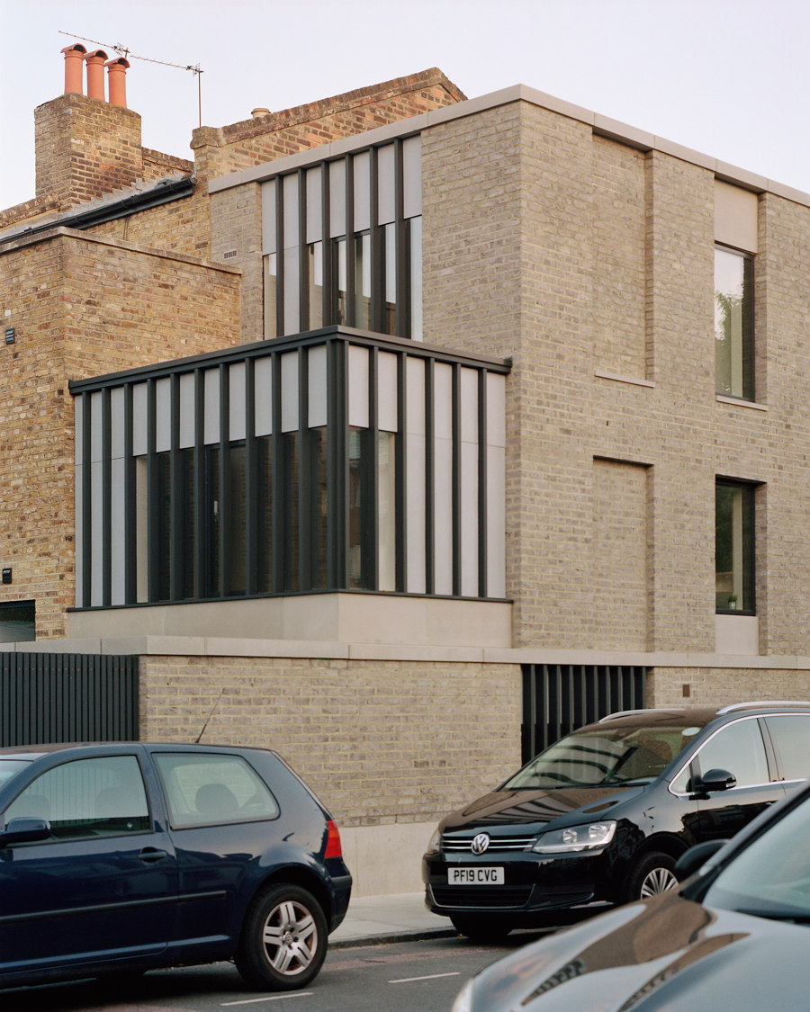 Corner House de 31/44 Architects | Casas Unifamiliares