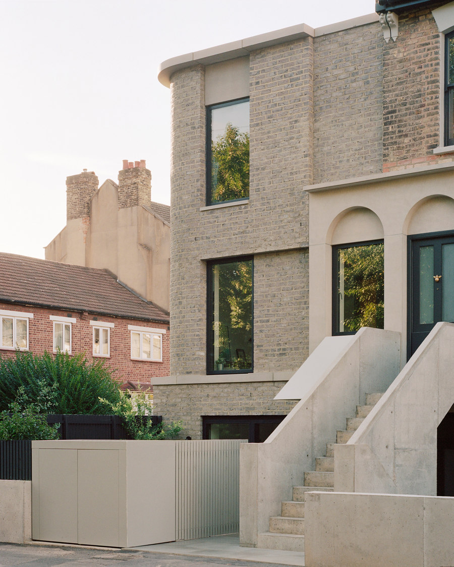 Corner House de 31/44 Architects | Casas Unifamiliares