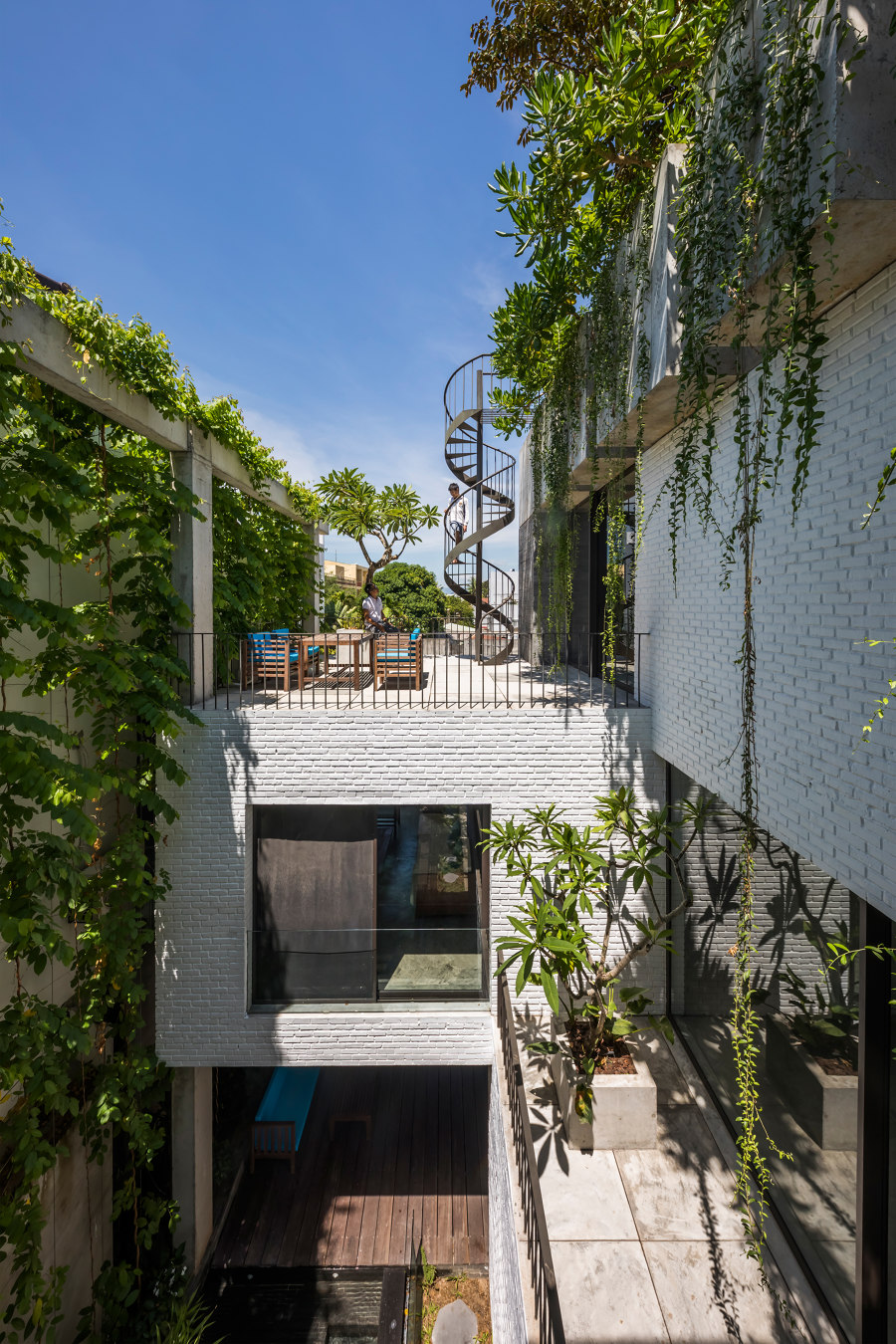 Thang House | Detached houses | Vo Trong Nghia Architects