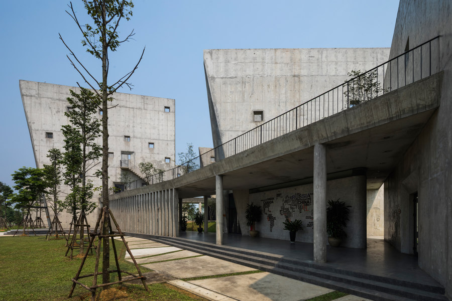 Viettel Offsite Studio de Vo Trong Nghia Architects | Immeubles de bureaux