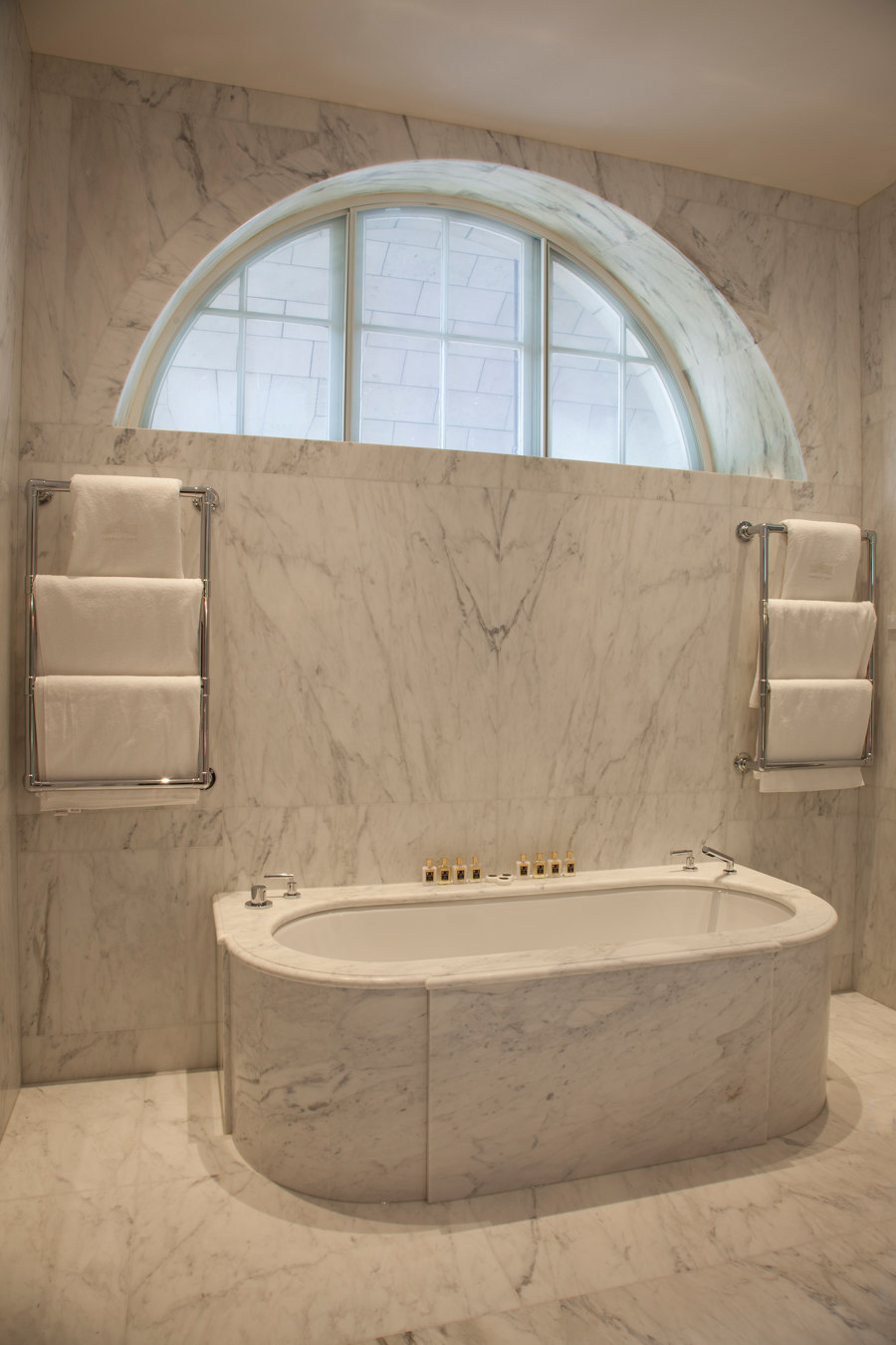 Admiralty Arch Walford Astoria by EFFE PERFECT WELLNESS | Manufacturer references