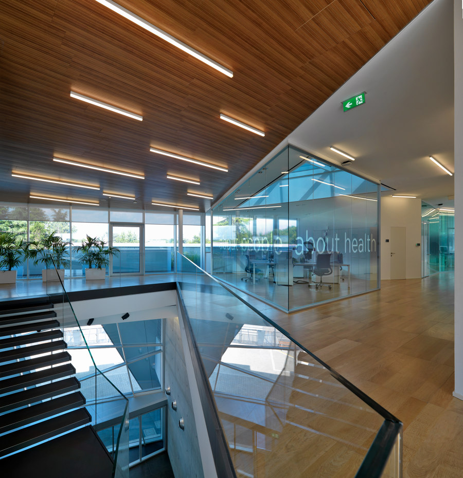AB MEDICA by Giuseppe Tortato | Office buildings