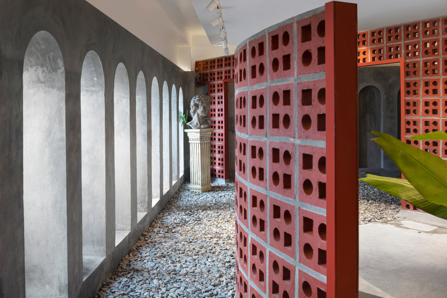 The TerraMater de Renesa Architecture Design Interiors | Showrooms / Salónes de Exposición