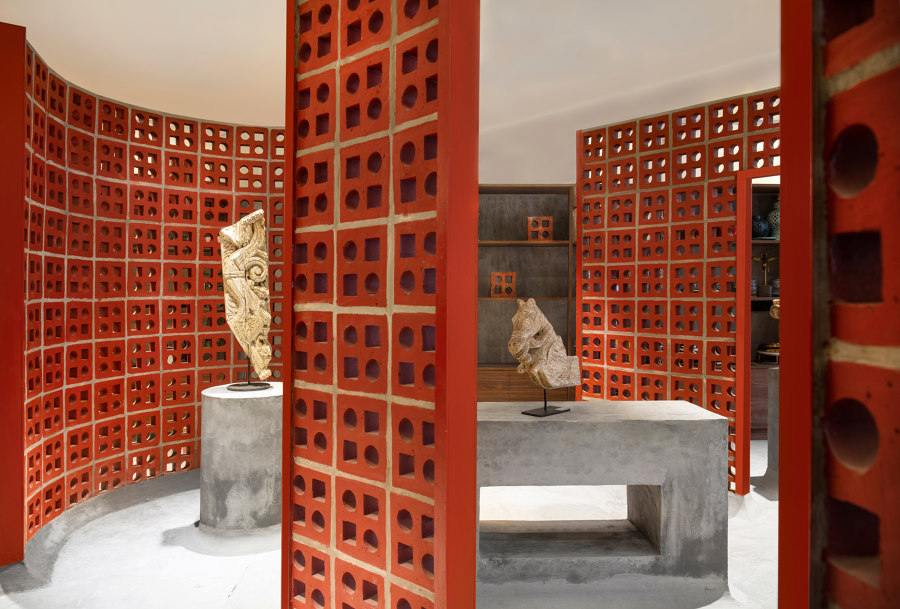 The TerraMater de Renesa Architecture Design Interiors | Showrooms / Salónes de Exposición