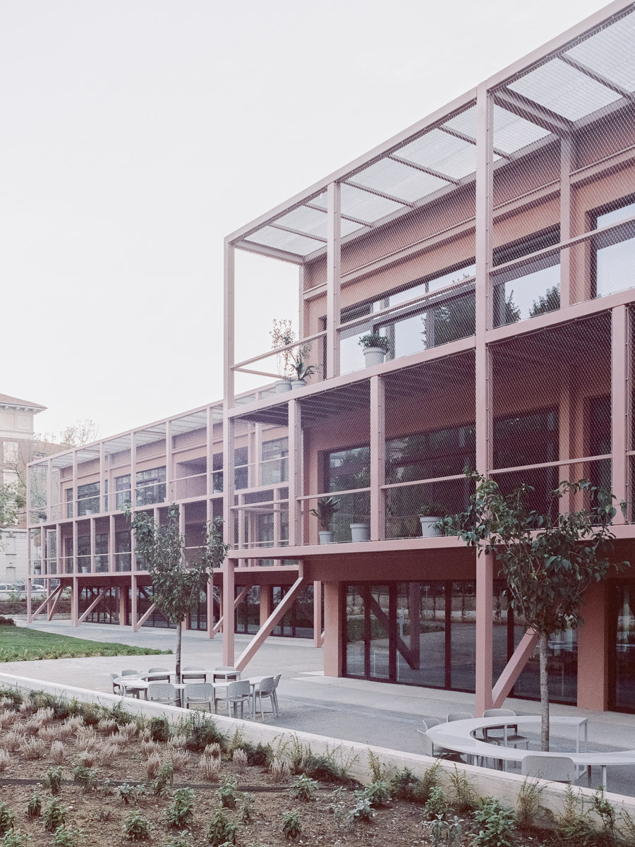 Enrico Fermi School von BDR bureau | Schulen