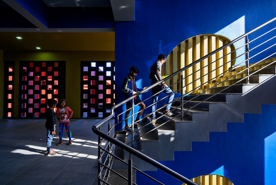 The Rajasthan School de Sanjay Puri Architects | Écoles