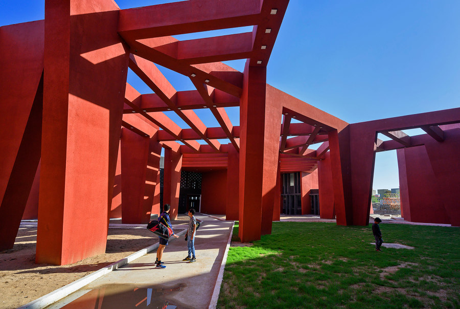The Rajasthan School di Sanjay Puri Architects | Scuole