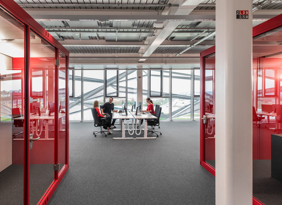 adidas World of Sports ARENA von Behnisch Architekten | Bürogebäude