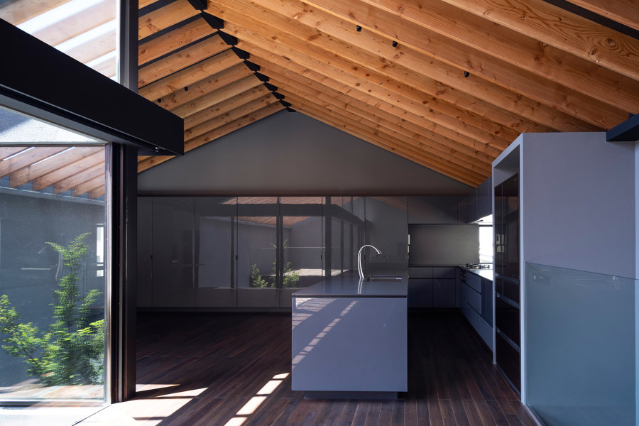 Leaf de APOLLO Architects & Associates | Casas Unifamiliares