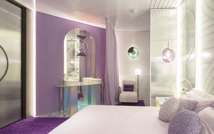 Violet BlissSuite by In Out Studio | Hotel interiors