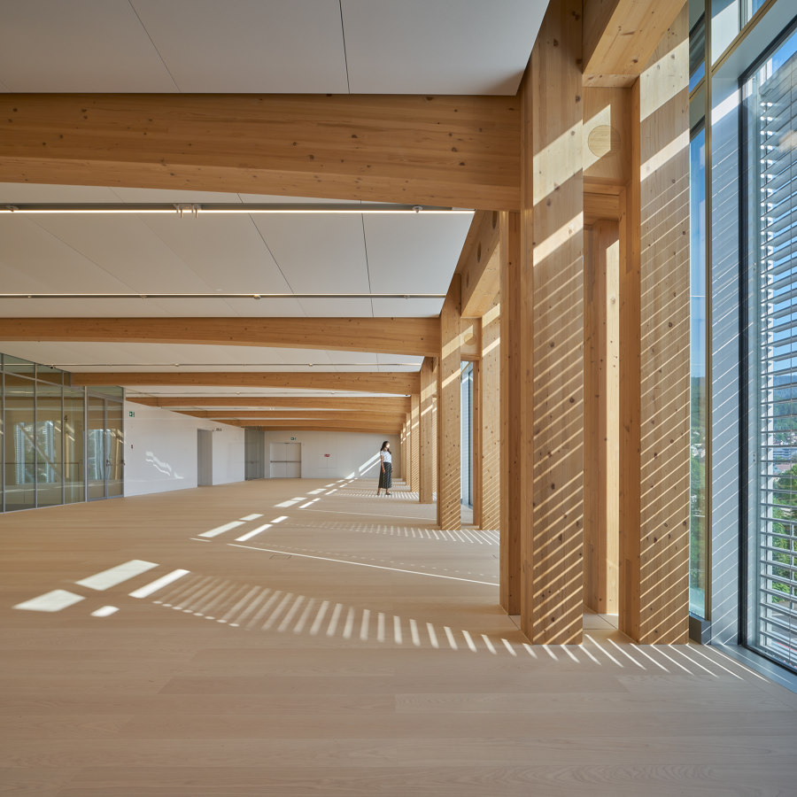 Swatch Headquarters, Swatch and Omega Campus de Shigeru Ban Architects | Edificio de Oficinas