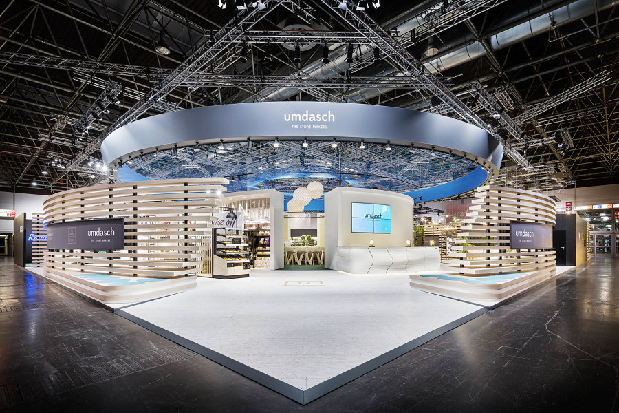 umdasch – The Store Makers exhibition stand at EuroShop 2020 by DOBAS AG | Trade fair stands