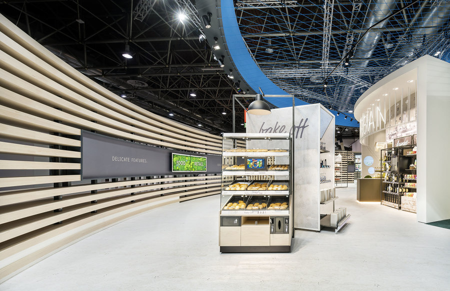 umdasch – The Store Makers exhibition stand at EuroShop 2020 by DOBAS AG | Trade fair stands
