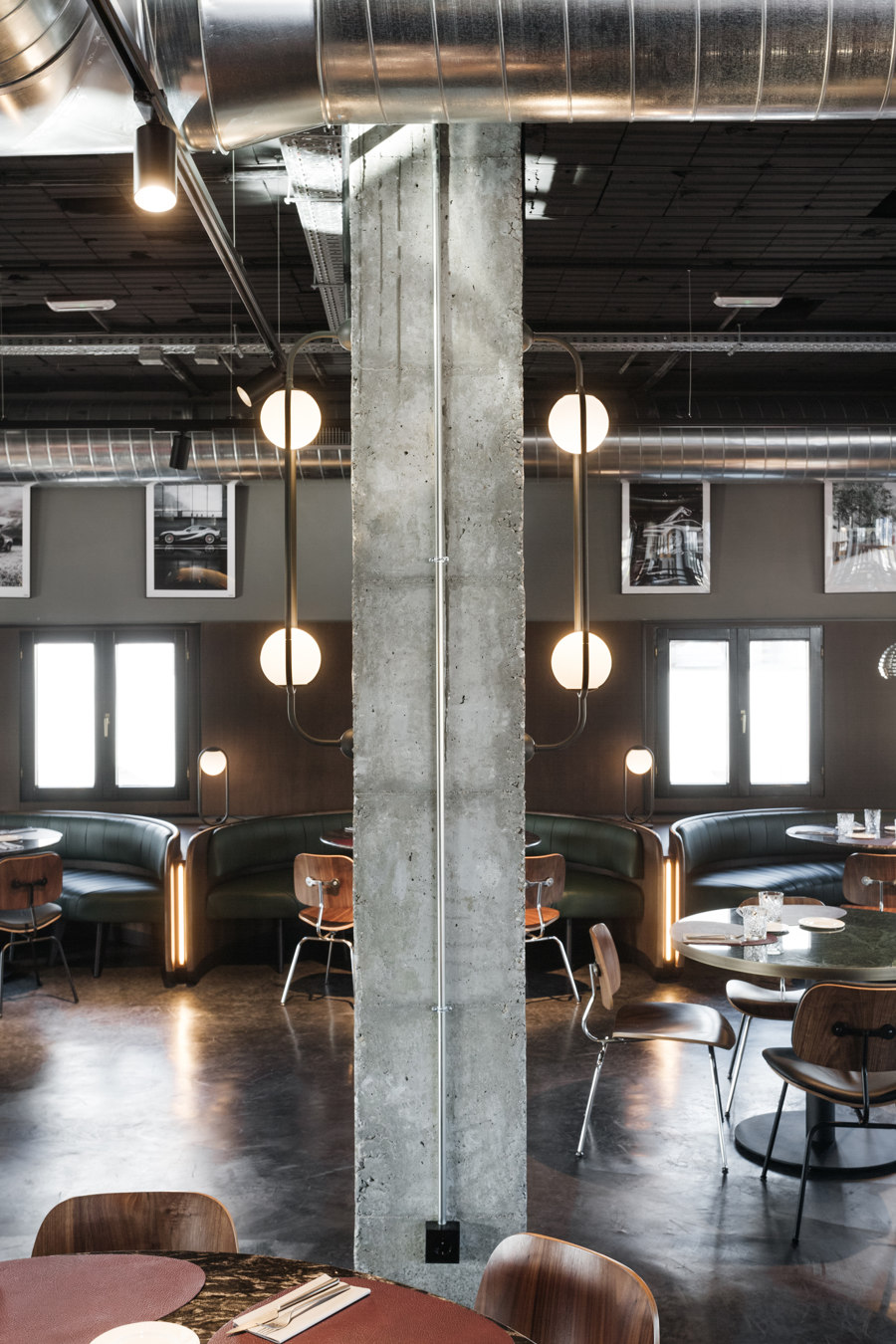 Revival Café de Stone Designs | Intérieurs de café