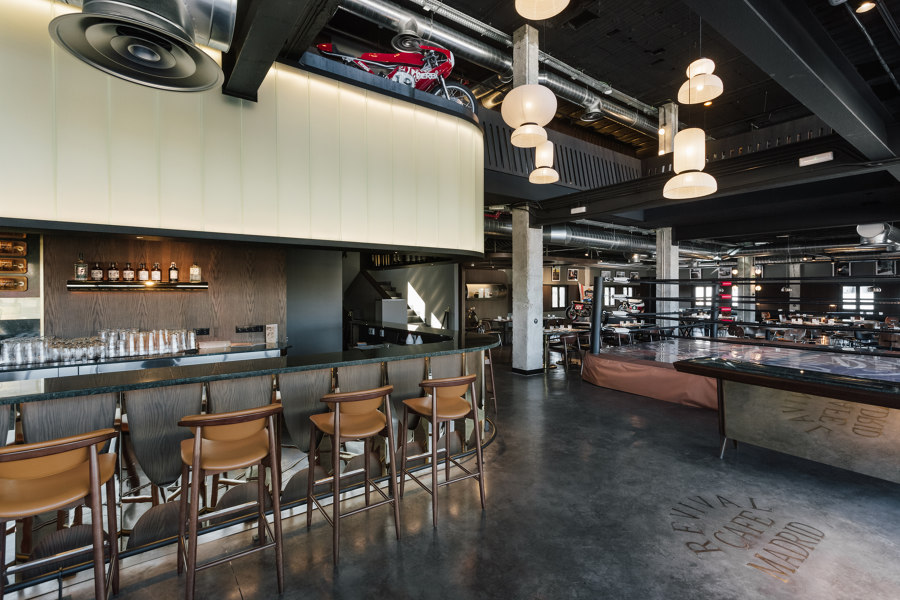 Revival Café di Stone Designs | Caffetterie - Interni