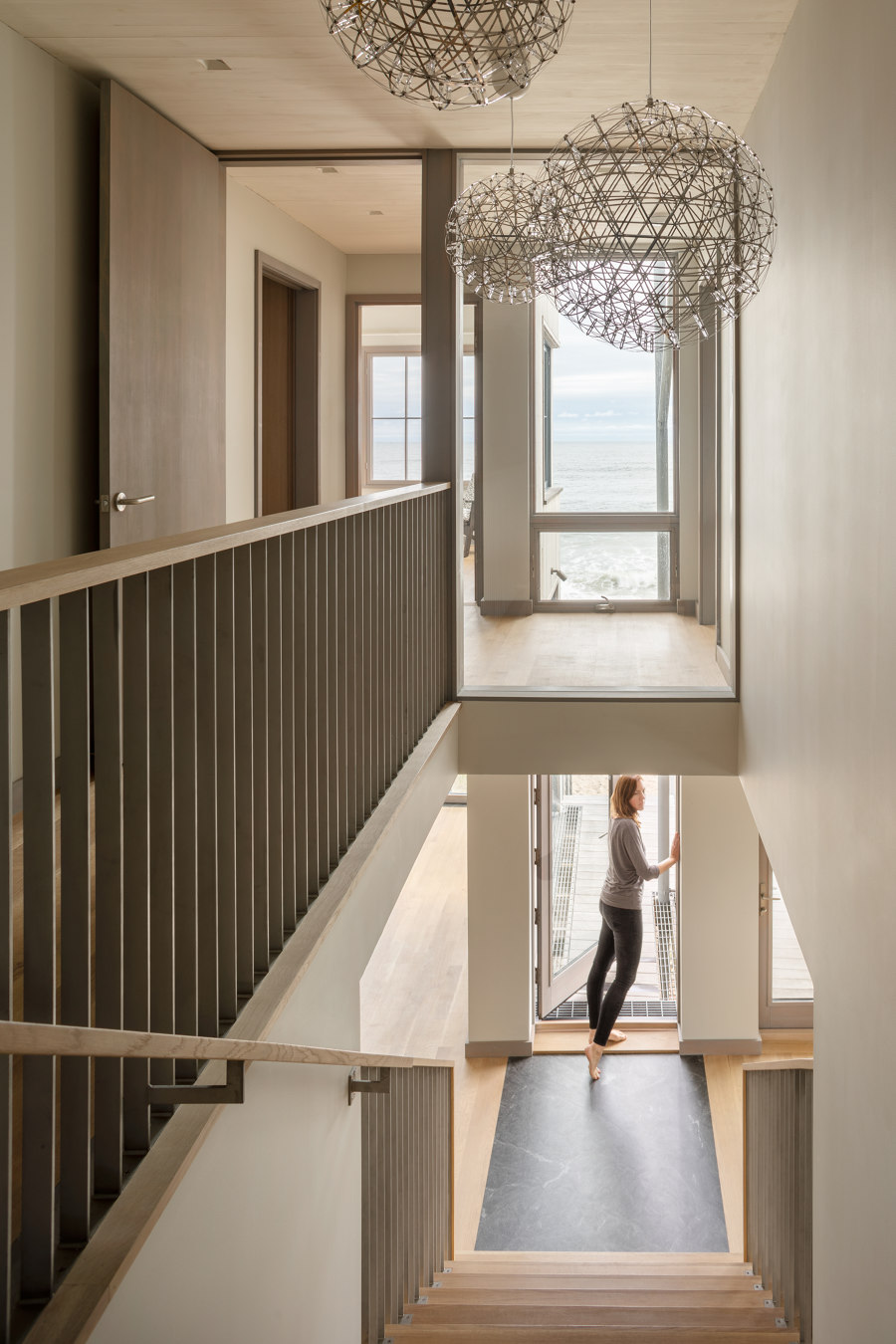 In the Dunes by Caleb Johnson Studio | Detached houses