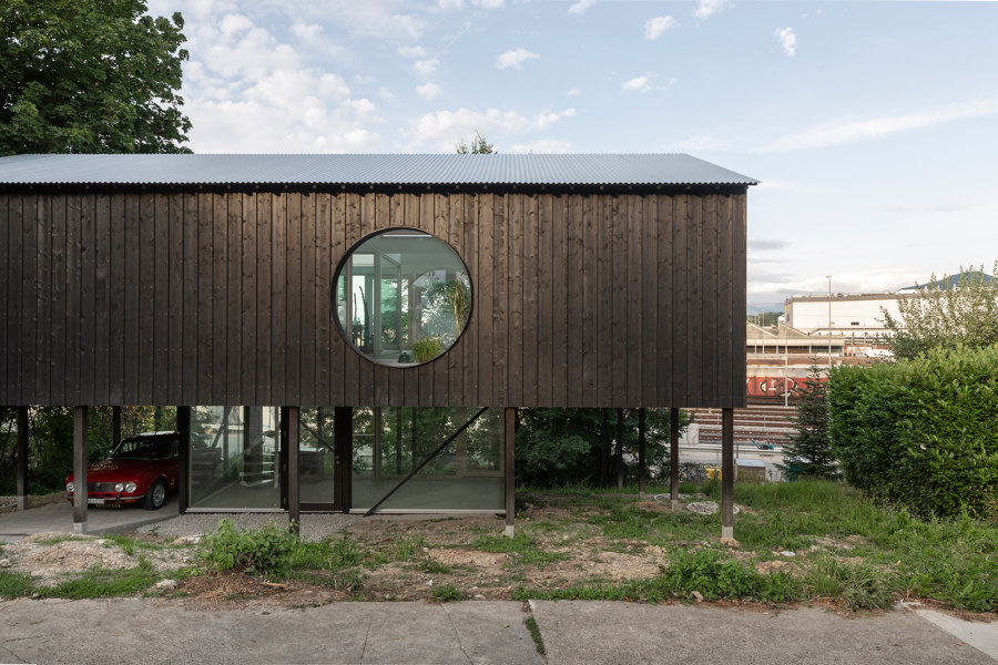 Casa CCFF di Leopold Banchini Architects | Case unifamiliari