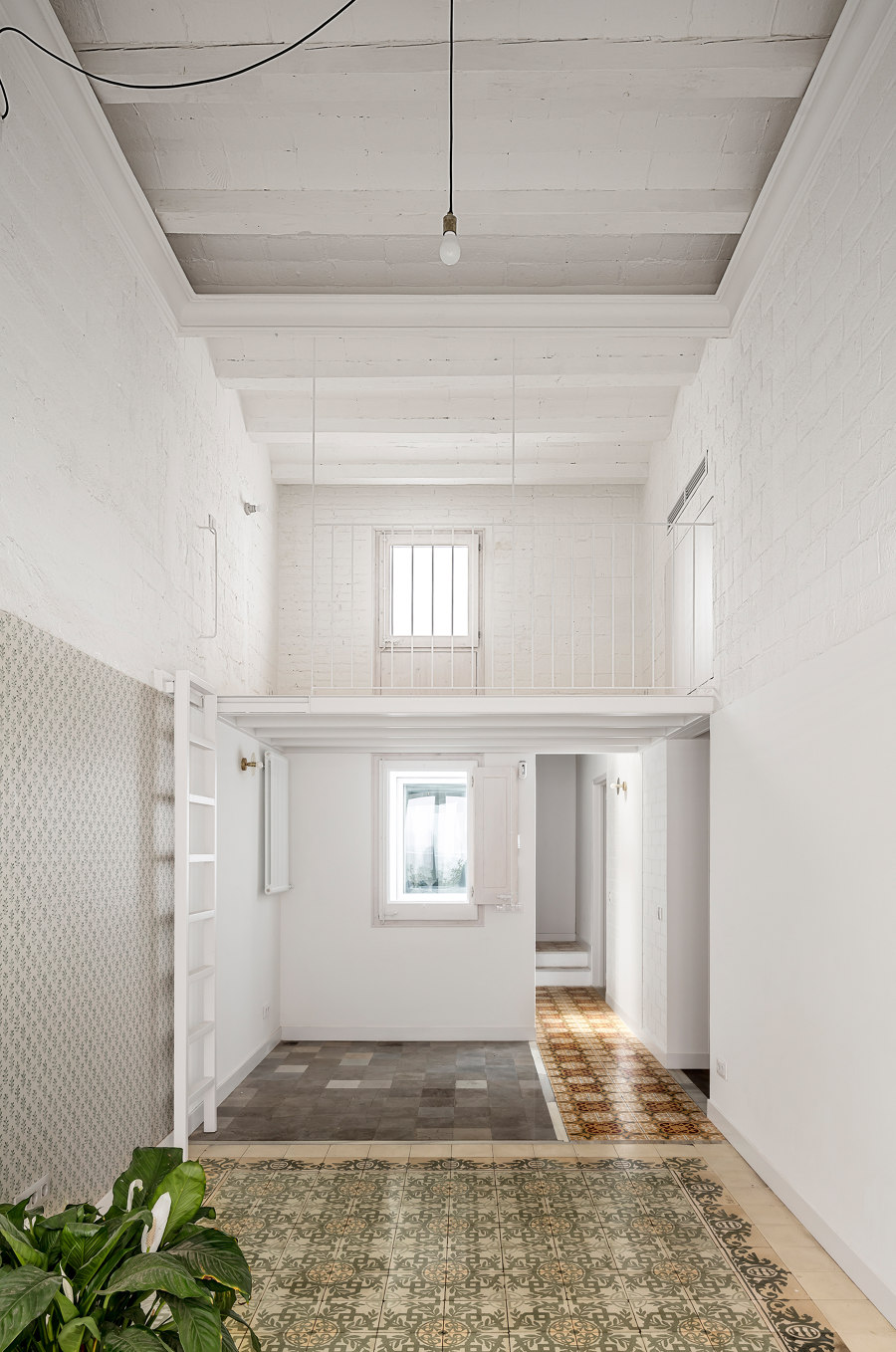 Vallirana 47 by Vora Arquitectura | Living space