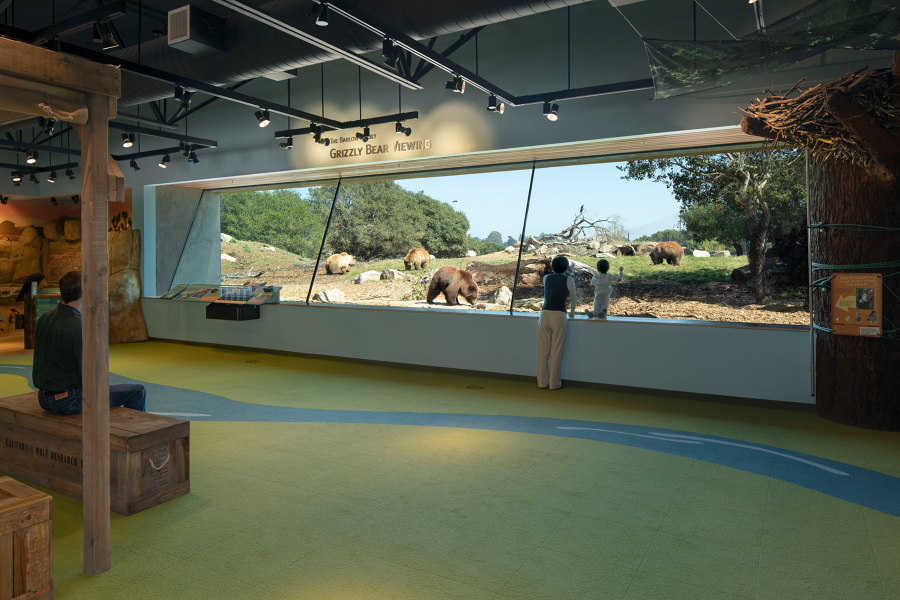 California Trail at the Oakland Zoo di Noll & Tam Architects | Musei