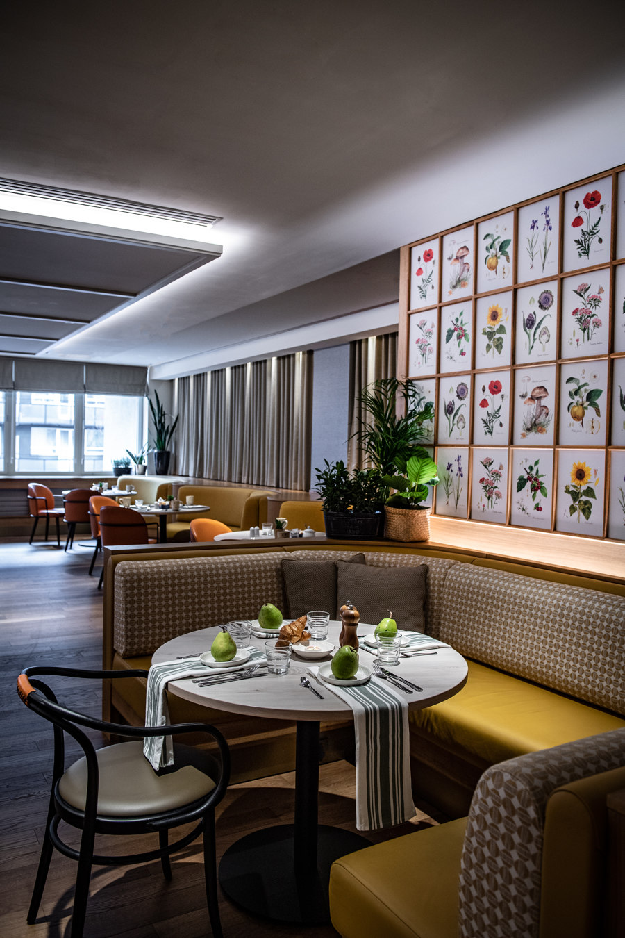 Sheraton Grand Warsaw de Epicurean | Intérieurs de restaurant