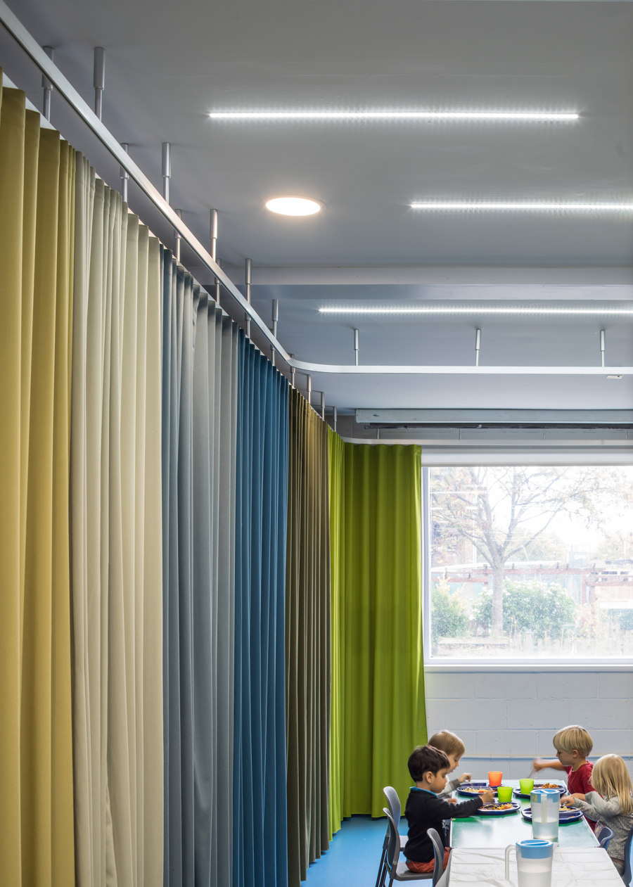 Rosemary Works School, Phase Two di Aberrant Architecture | Spazi ufficio