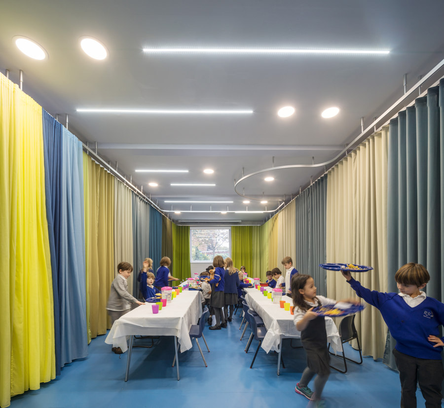 Rosemary Works School, Phase Two de Aberrant Architecture | Oficinas