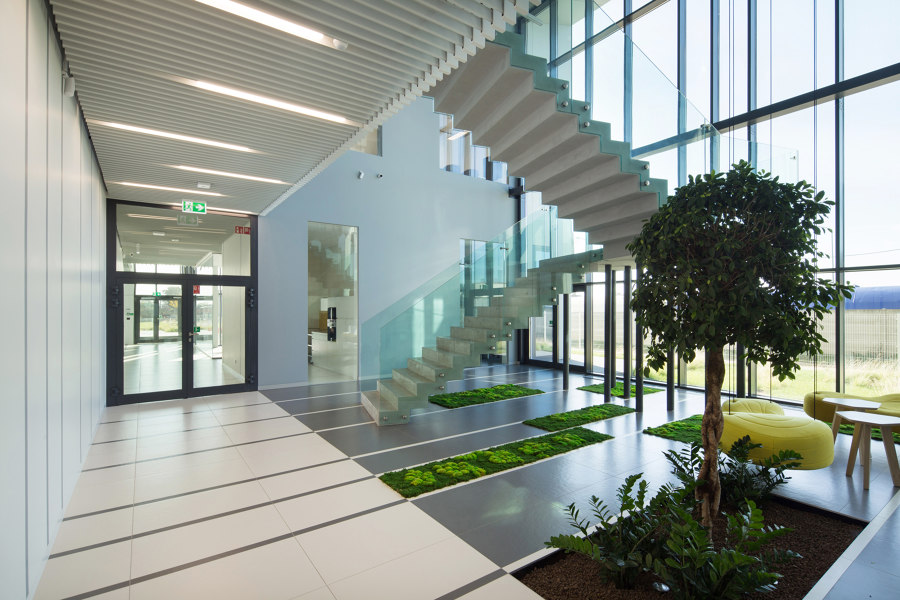High Technology Machines – Research Adn Development Center by Zalewski Architecture Group | Office buildings