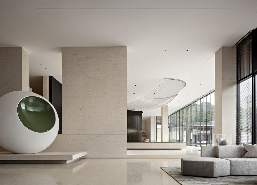 Guiyang Vanke · Guanhu Sales Center de ONE-CU Interior Design Lab | Immeubles de bureaux