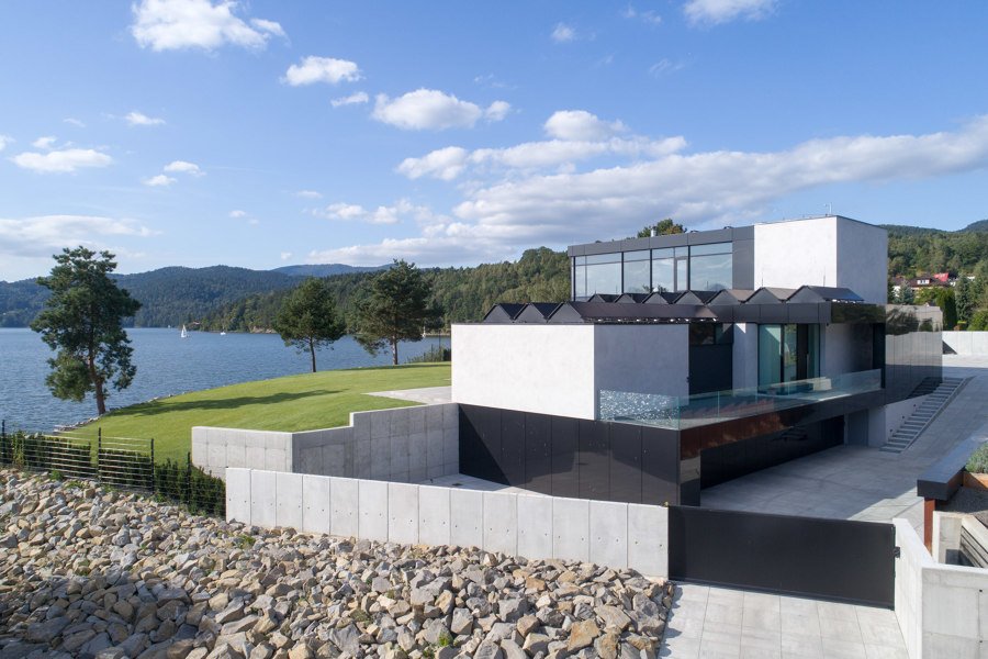 RE: LAKESIDE HOUSE by Reform Architekt | Detached houses