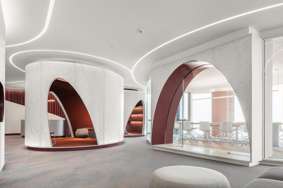 Office of New Silk Road E-Commerce Company di HONG Designworks | Spazi ufficio