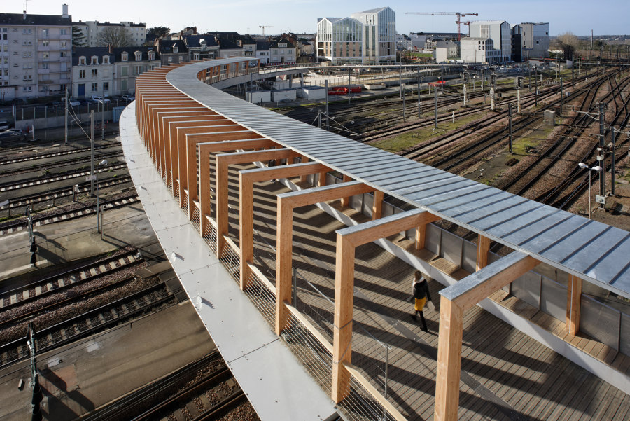Passerelle Angers TGV Saint Laud by Dietmar Feichtinger Architectes | Bridges