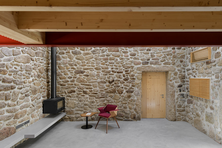 Rural House In Portugal de HBG Architects | Maisons particulières