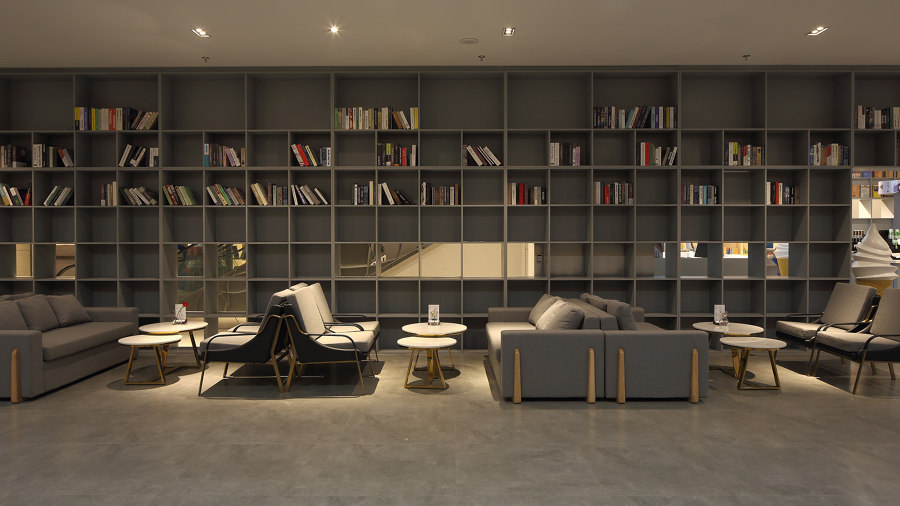 Yuanping Meijing Bookstore von y.ad studio | Shop-Interieurs
