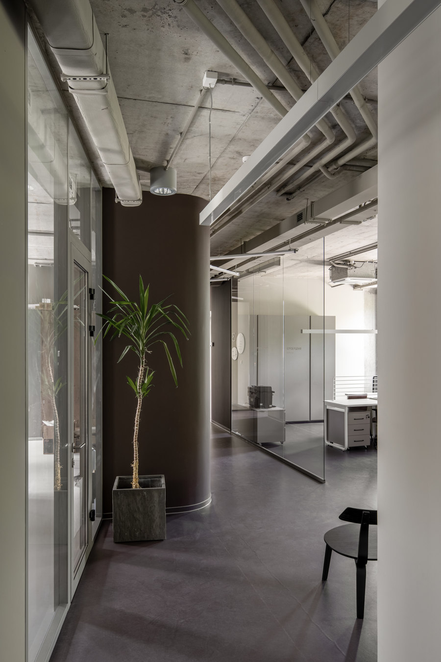 53_enz de replus design bureau | Edificio de Oficinas