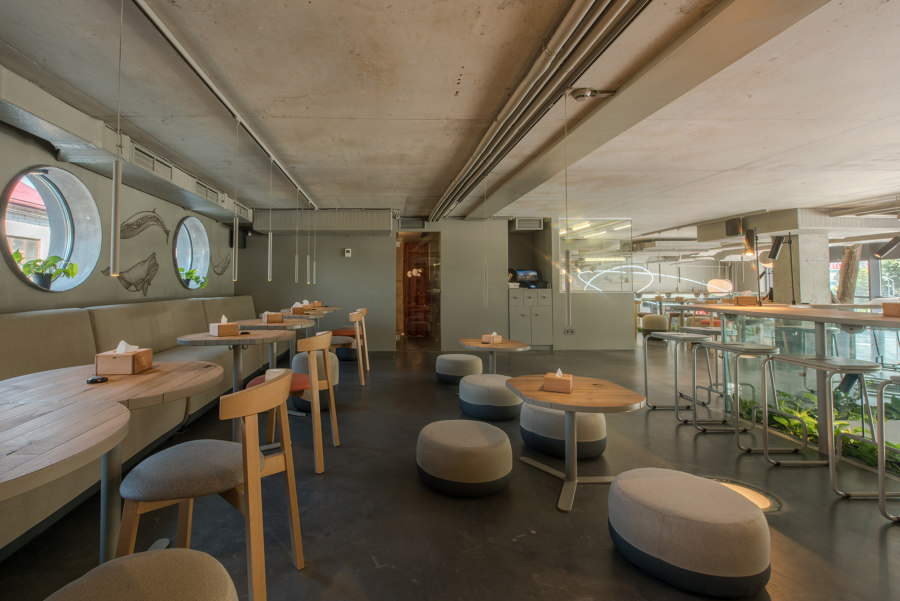 OM NOM NOM vegan cafe by replus design bureau | Café interiors