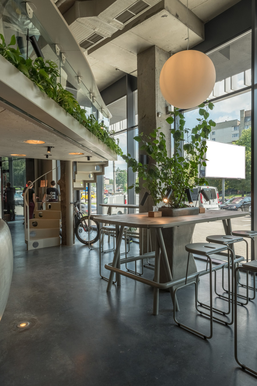 OM NOM NOM vegan cafe by replus design bureau | Café interiors