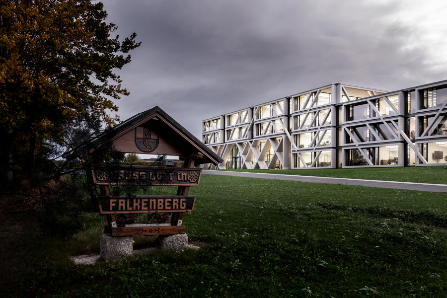 IGZ Campus Falkenberg von J. MAYER H. and Partners | Bürogebäude
