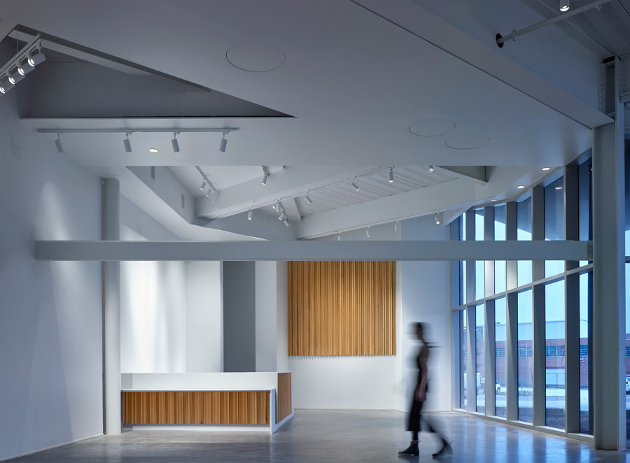Oklahoma Contemporary Arts Center di Rand Elliott Architects | Centri fieristici ed espositivi