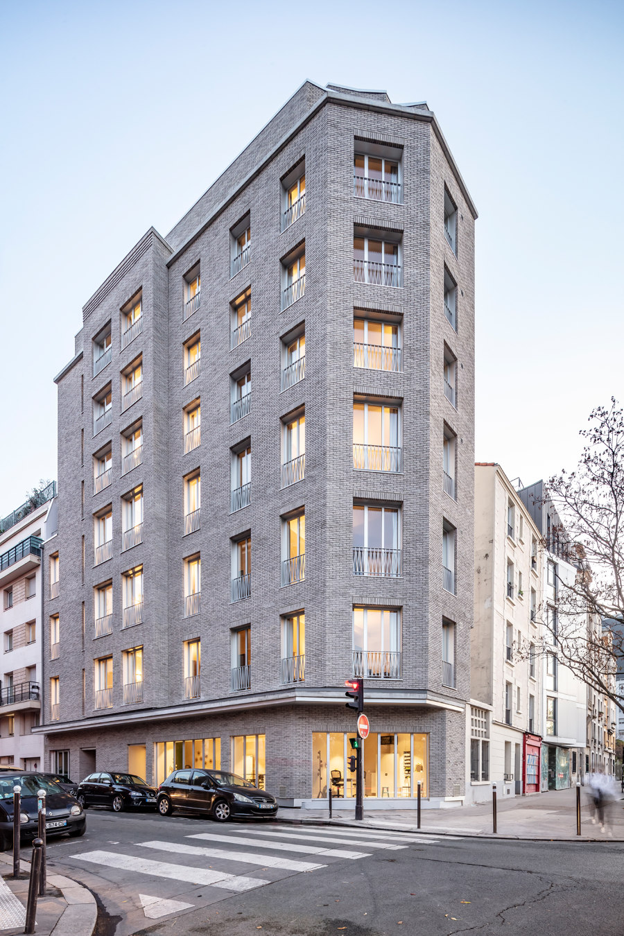 Refurbishment 19 Rue De Ridder von CoBe Architecture & Paysage | Mehrfamilienhäuser