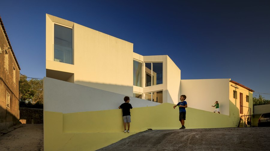 Mafra House de João Tiago Aguiar Arquitectos | Casas Unifamiliares