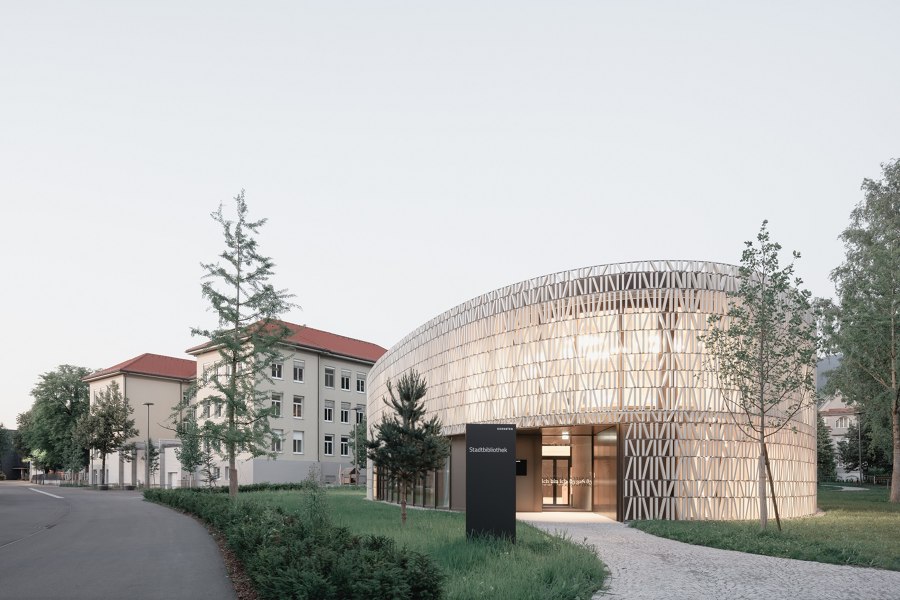 Public Library Dornbirn de Dietrich Untertrifaller | Immeubles de bureaux