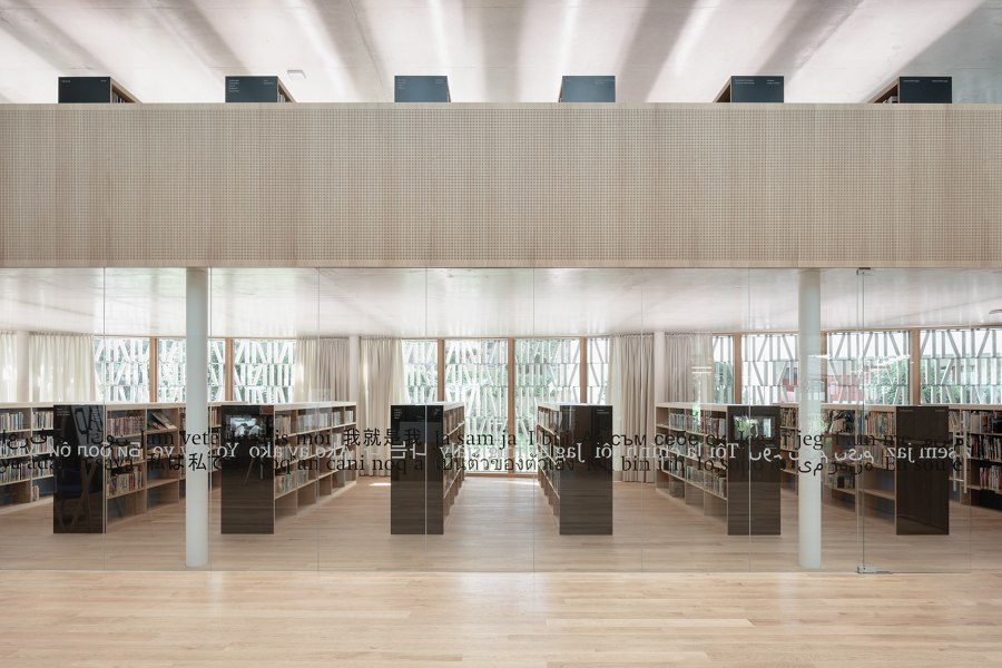 Public Library Dornbirn de Dietrich Untertrifaller | Edificio de Oficinas