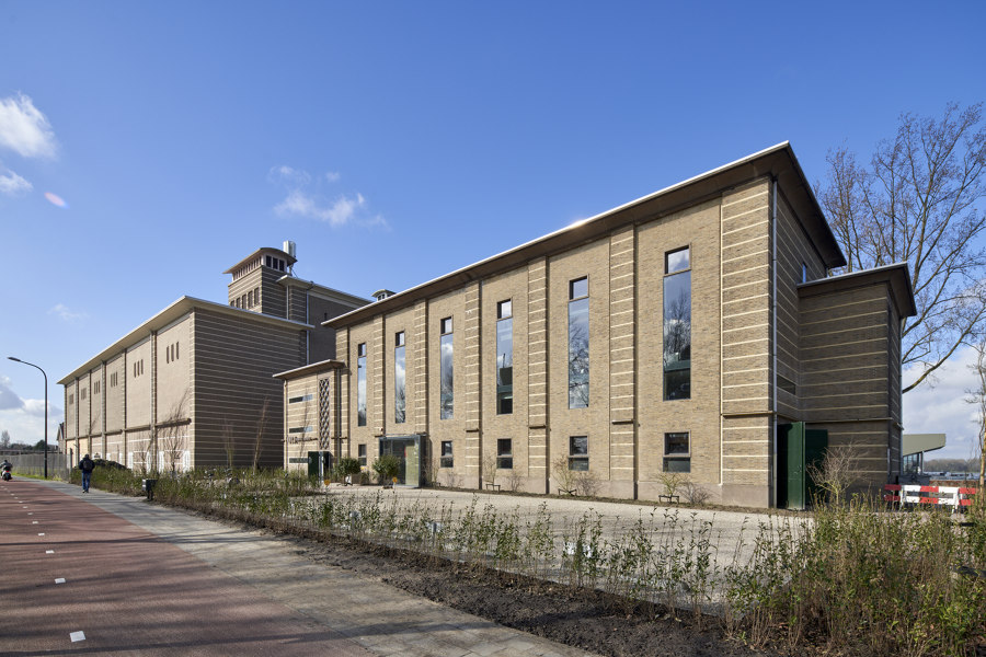 13KV Dordrecht Health Center de RoosRos Architecten | Hôpitaux