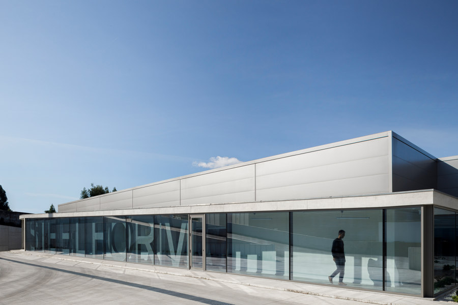 Steelform von Atelier d’Arquitectura Lopes da Costa | Bürogebäude
