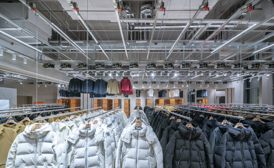 Descente Blanc Beijing de Schemata Architects + Jo Nagasaka | Diseño de tiendas