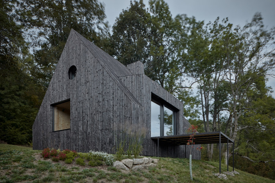 Cottage Pod Bukovkou de Mjölk architekti | Casas Unifamiliares