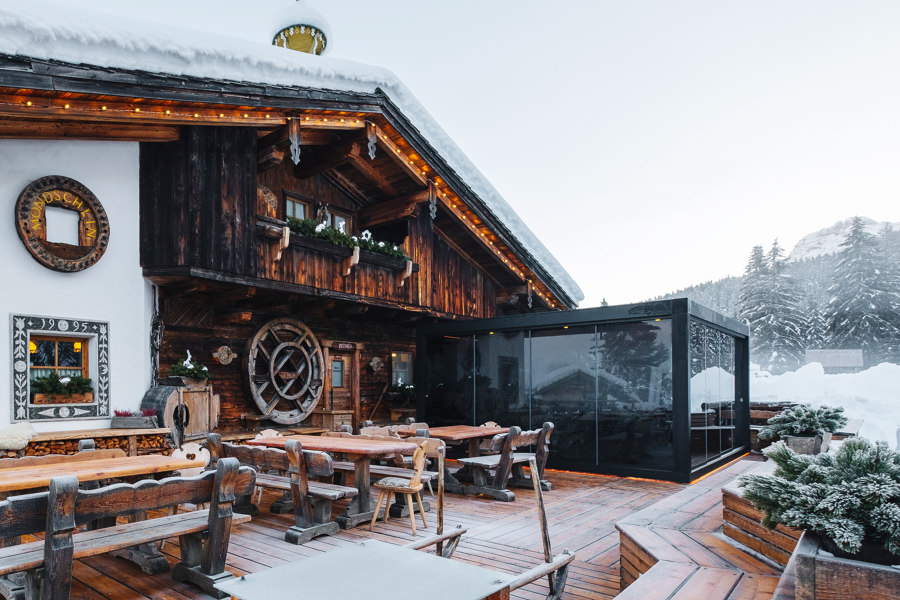 Per il ristorante Mondschein, una Brera sulla neve delle Dolomiti von Pratic | Herstellerreferenzen